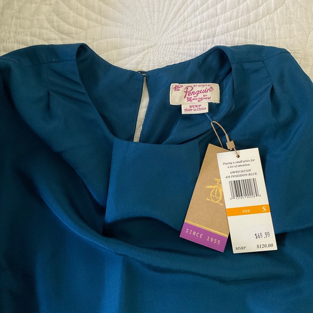 Silk Penguin by Munsingwear peacock blue top NWT